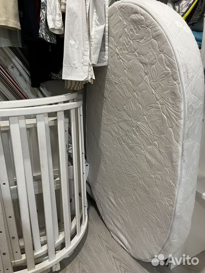 Кровать круглая с маятником