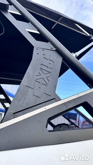 Катер буксировщик Axis A20