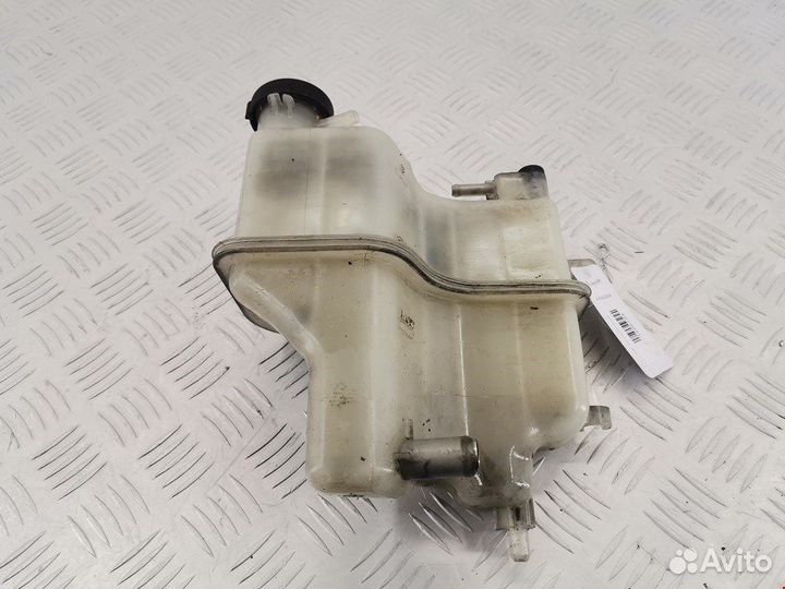 Бачок расширительный для Toyota Yaris 1 1648233010