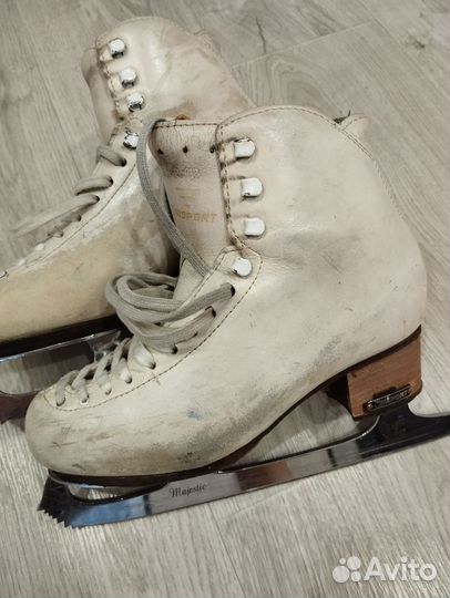 Коньки фигурные