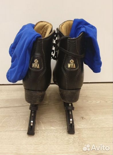 Фигурные коньки Wifa28