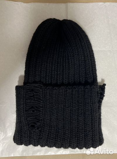 Очень рваная шапка