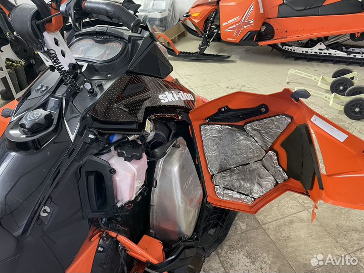 BRP SKI-DOO summit X 800r etec 154