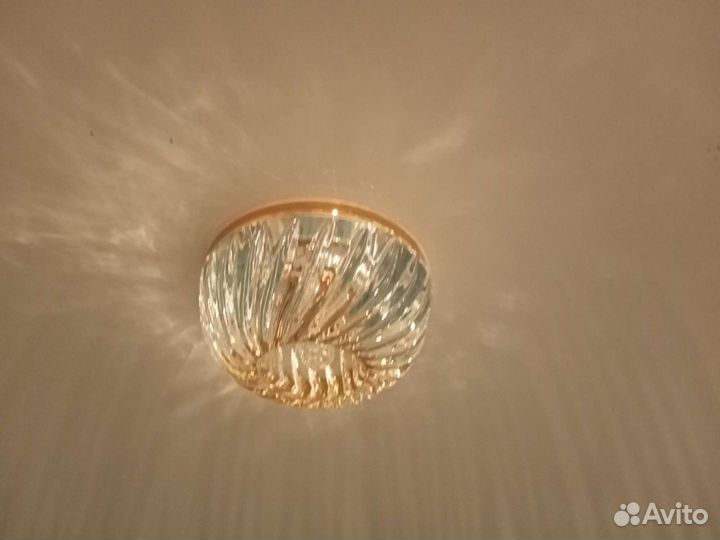 Светильник встраиваемый