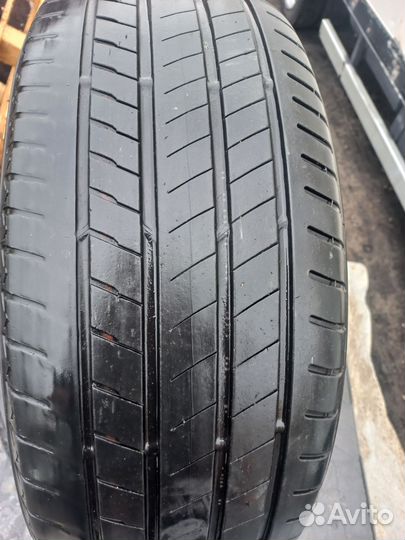 Bridgestone Alenza 001 245/50 R19