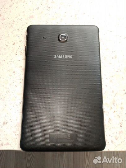 Планшет Samsung Tab E 9.6 SM-T561N