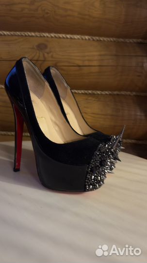 Туфли christian louboutin 39