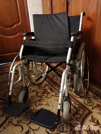 Кресло-каталка,матрас противопролежневый