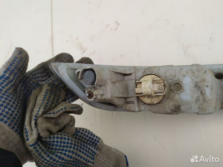 Поворотник Ниссан Альмера Классик