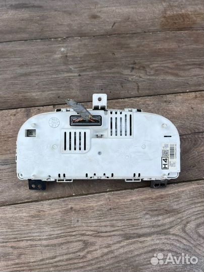 Щиток приборов Honda Civic 4D 1.3 2008