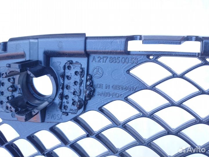 Решетка переднего бампера мерседес W217 C217 AMG