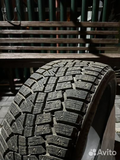 Continental IceContact 2 255/35 R19