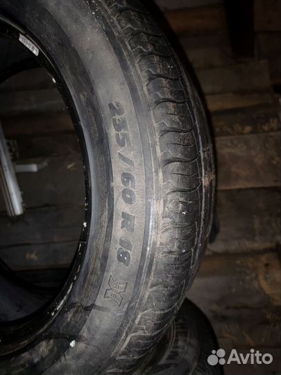 Michelin Latitude Tour HP 235/60 R18 103V