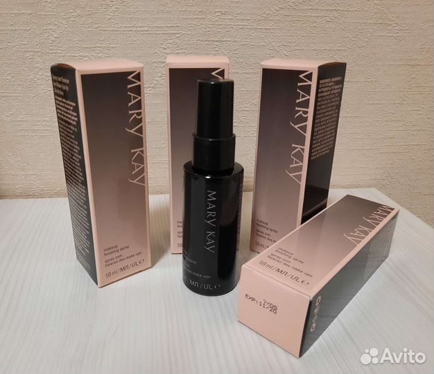Гель для кожи вокруг глаз Mary Kay, румяна, крем