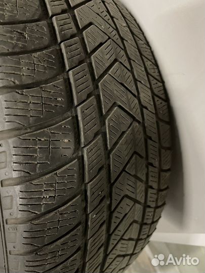 Pirelli Scorpion Winter 265/45 R20