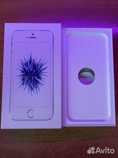 Коробка iPhone 5se