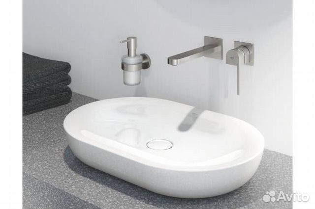 Смеситель Grohe Plus настенный монтаж L-Size новый