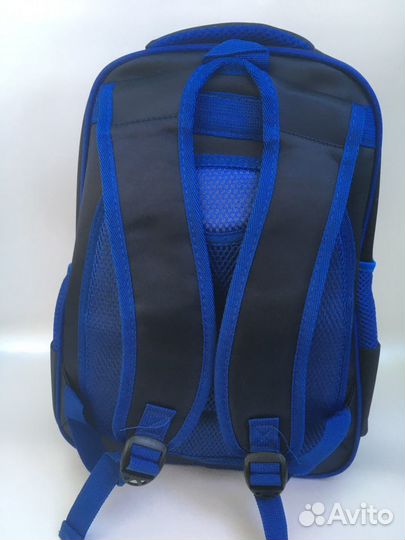 Рюкзак школьный 3D Супермен (новый)