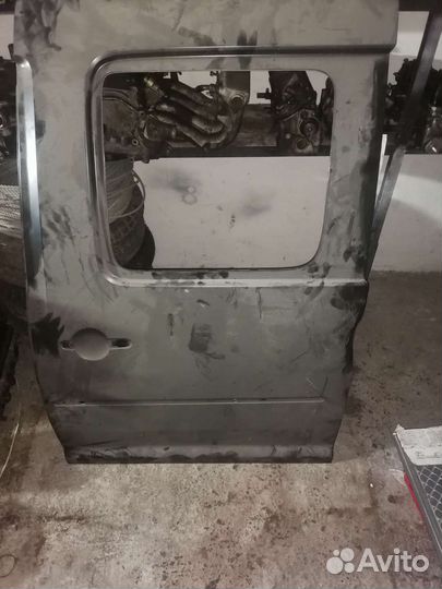 Дверь на Volkswagen Caddy