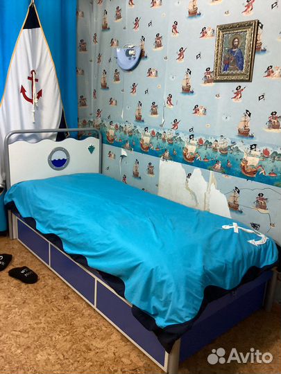 Спальный гарнитур в детскую