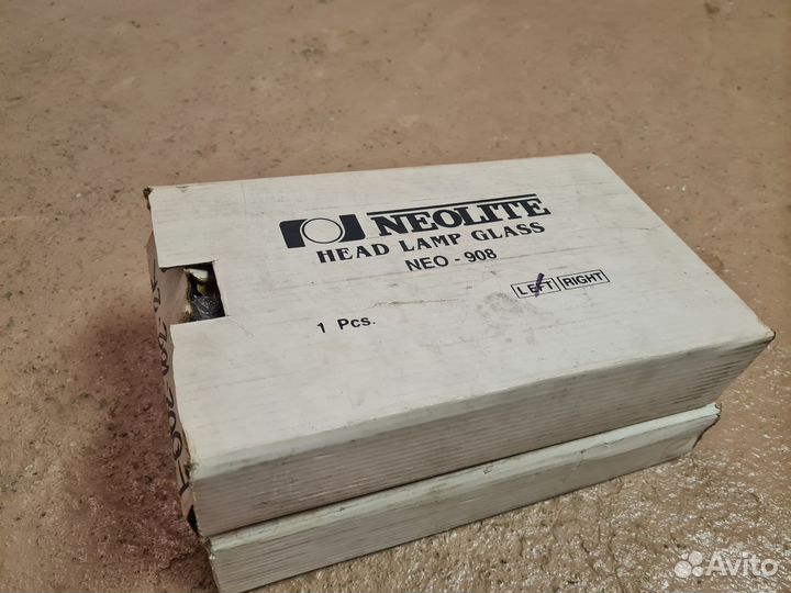 Стекло фары (правое и левое) Ford Escort 4 (86-90)