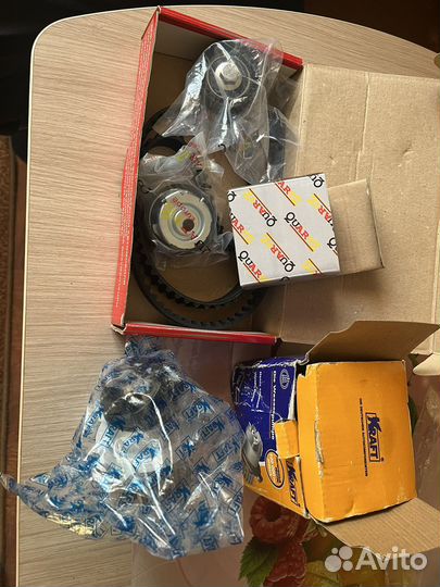 Продам ремень помпу ролики