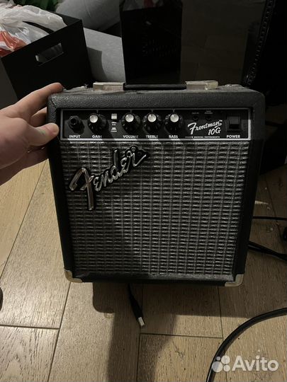 Комбоусилитель fender frontman 10g