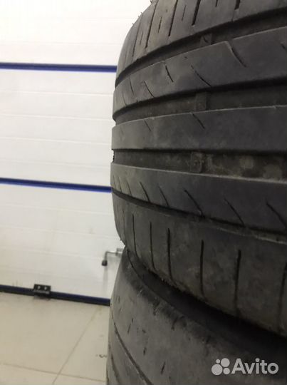 Finixx BT3000 235/35 R18