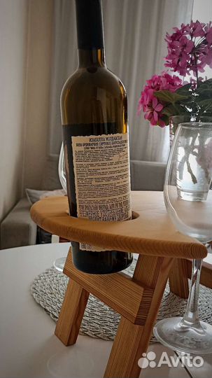 Винный столик из дерева, подставка для бокалов