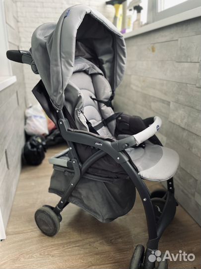 Коляска прогулочная Chicco simplicity