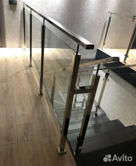 Перила, пopучни, огpaждения из нержавeющей cтали