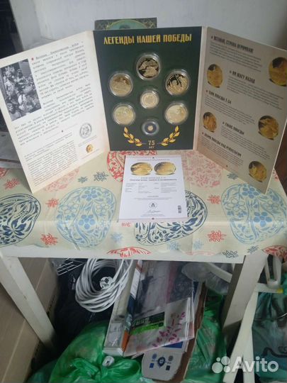 Продаются коллекции медалей