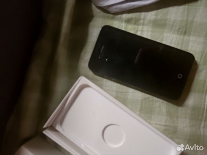 iPhone 4S, 16 ГБ