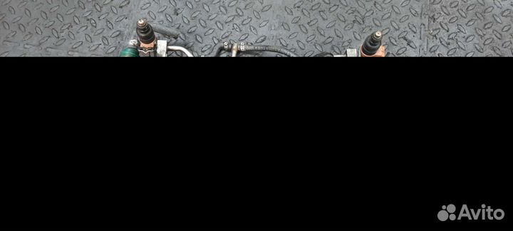 Топливная рампа с форсунками Audi A4 A6 A8 8EC