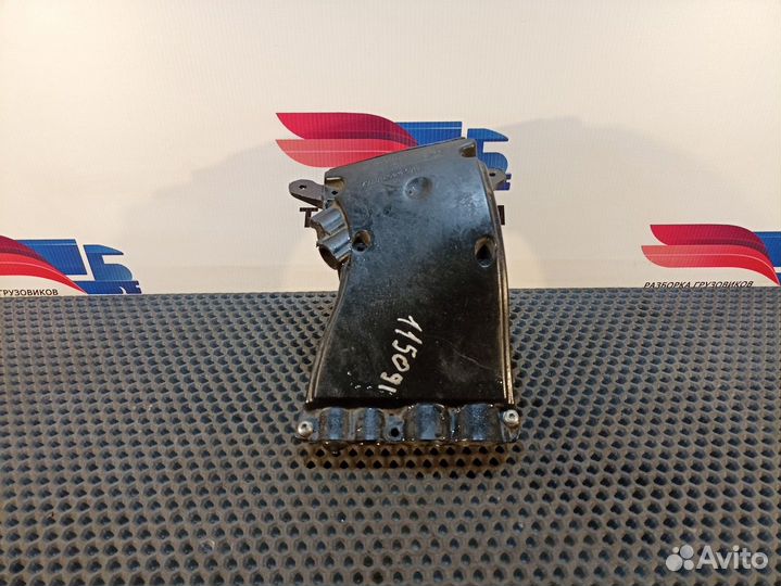 81254245009 Крышка кабельной шахты