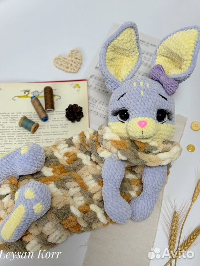 Вязаные игрушки ручной работы заяц