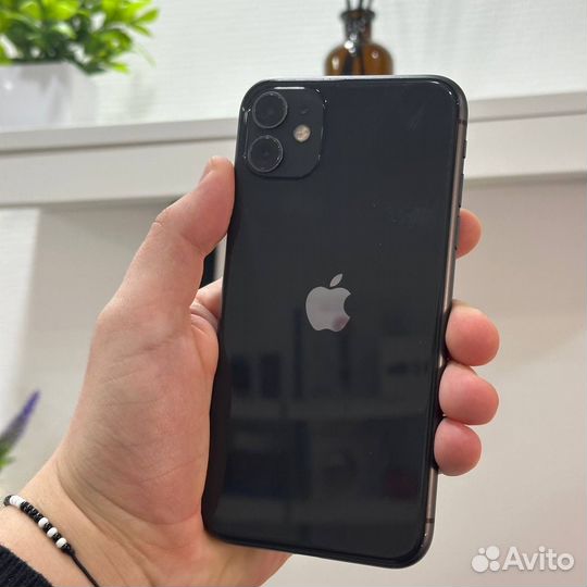 iPhone 11, 64 ГБ