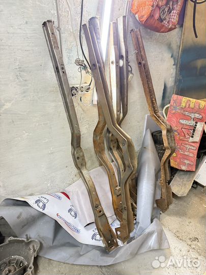 Лонжерон задний 408 412 2140