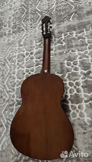 Классическая гитара yamaha c40