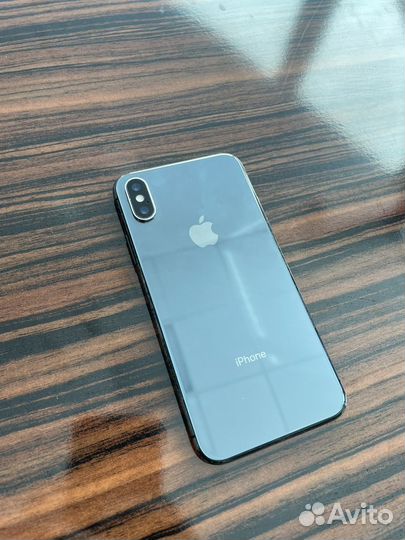 iPhone X, 64 ГБ