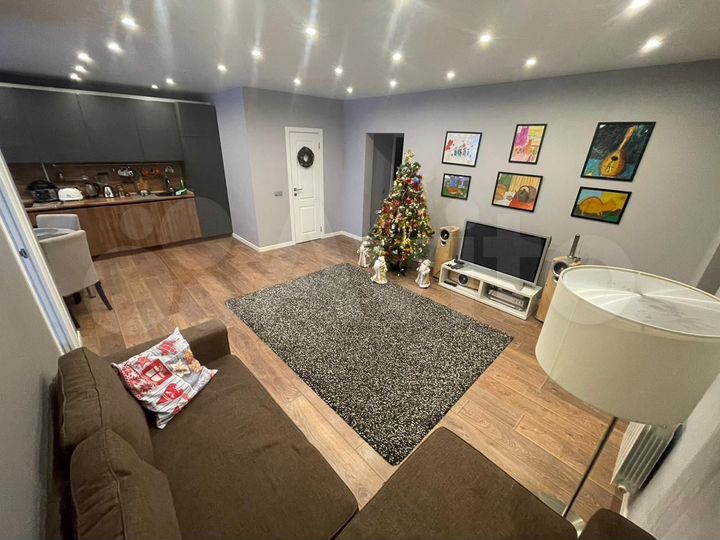 3-к. квартира, 100 м², 3/25 эт.