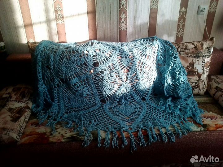Шаль вязаная