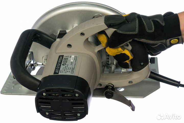 Дисковая пила Интерскол дп-210/1900 М