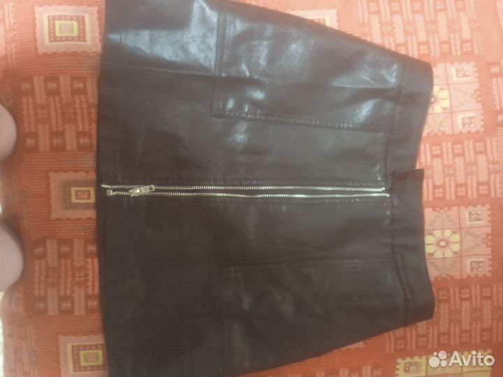 Кожаная мини юбка