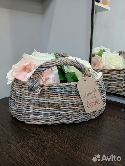 Корзина плетеная,для подарков
