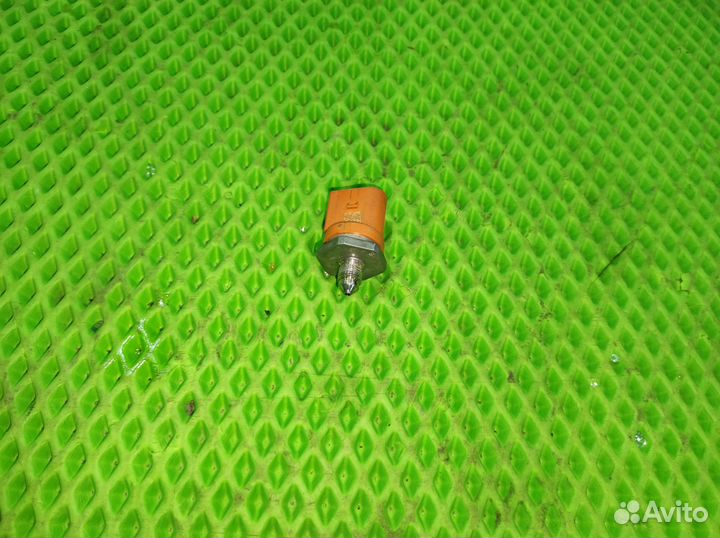 Датчик давления топлива VW Jetta 6