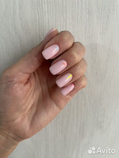 Маникюр и педикюр