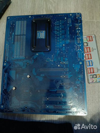 Материнская плата с процессором