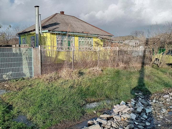 Дом 69 м² на участке 12,7 сот.