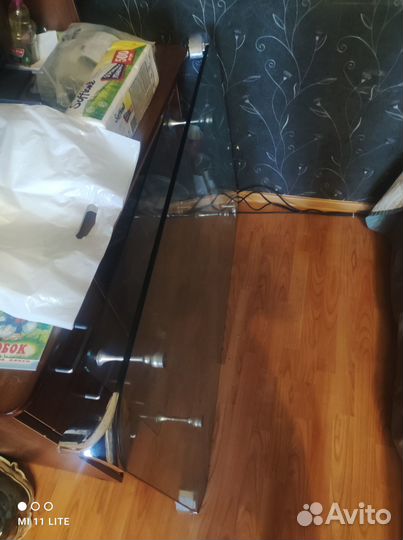 Кухонный стол